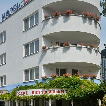 Hotel Set Братислава Экстерьер фото
