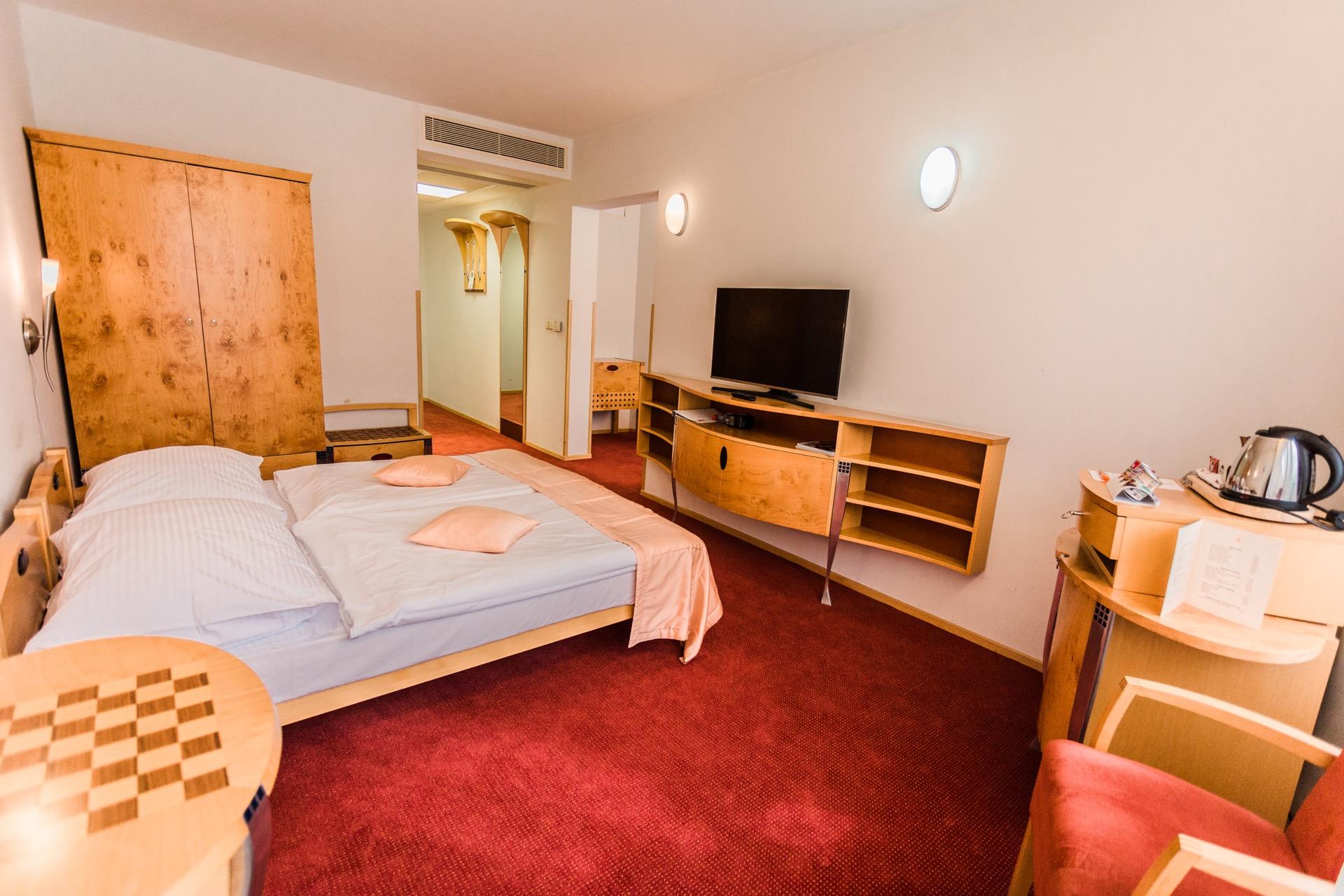 Hotel Set Братислава Экстерьер фото