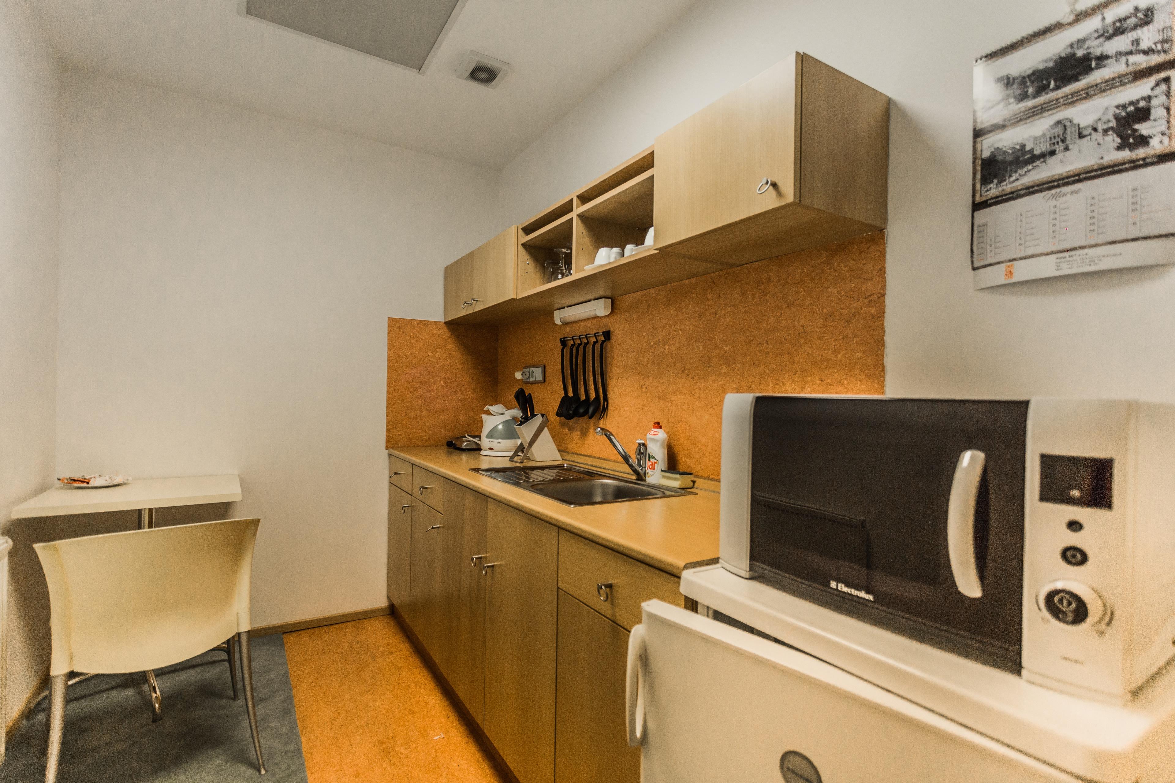 Hotel Set Братислава Экстерьер фото