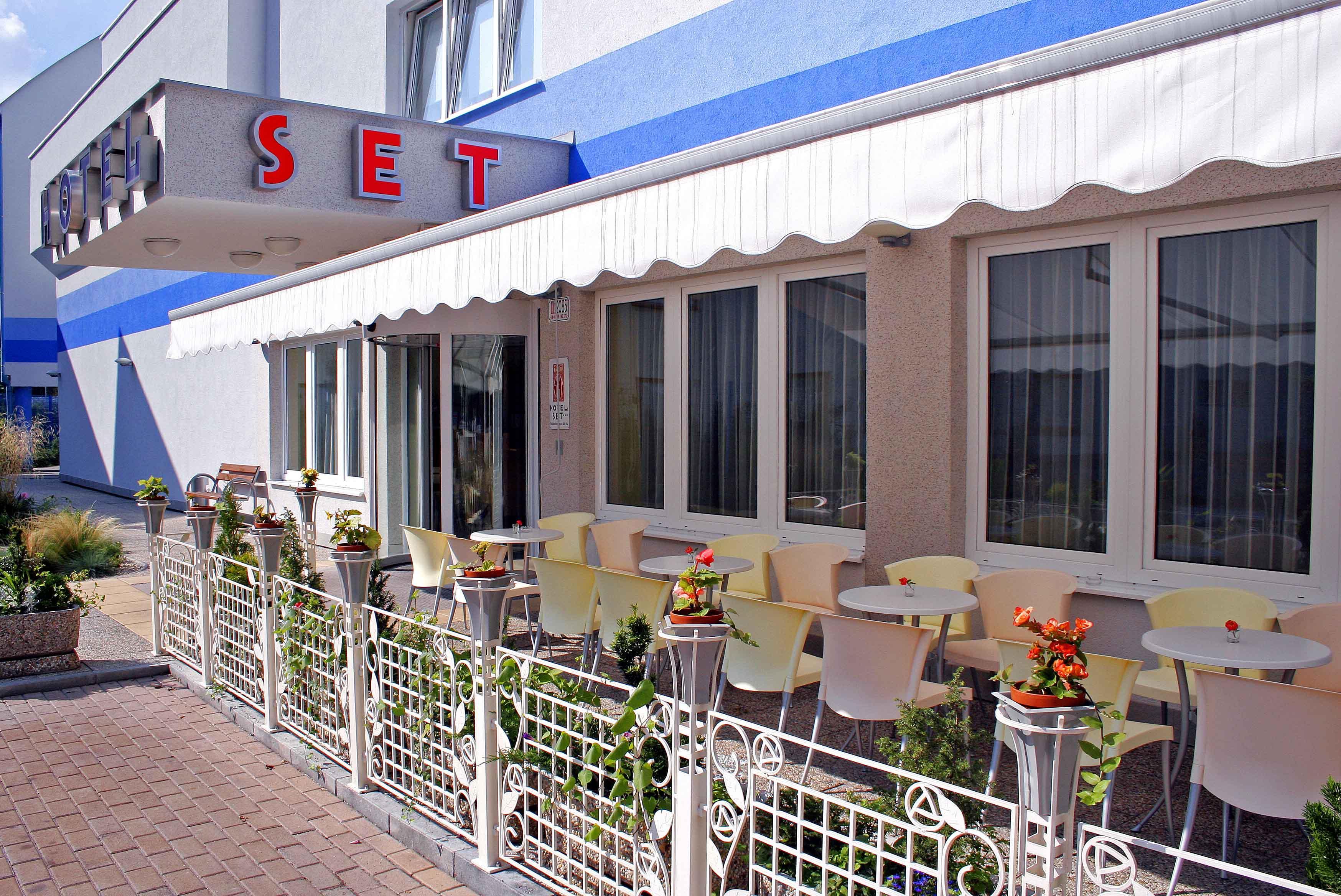 Hotel Set Братислава Экстерьер фото