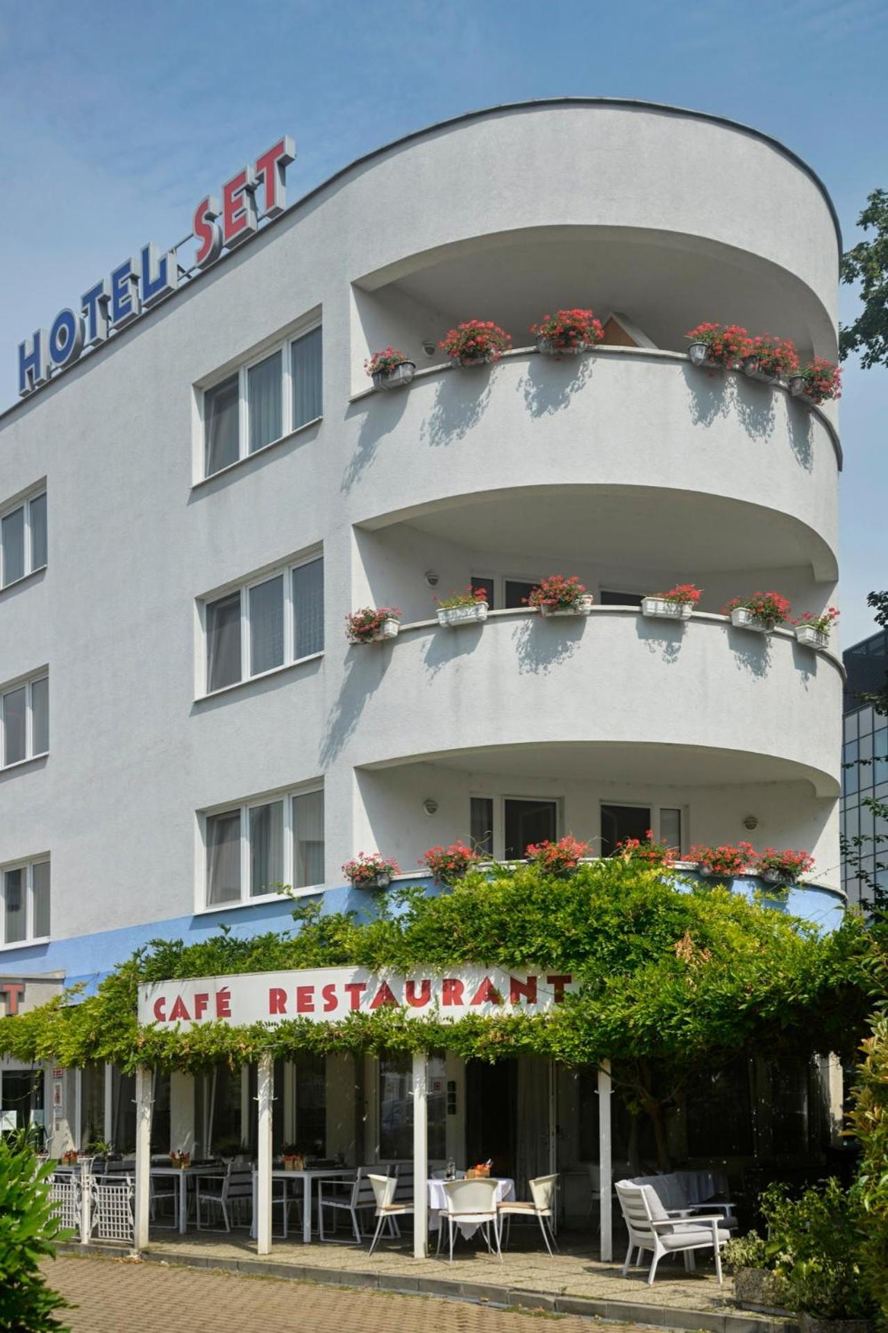 Hotel Set Братислава Экстерьер фото